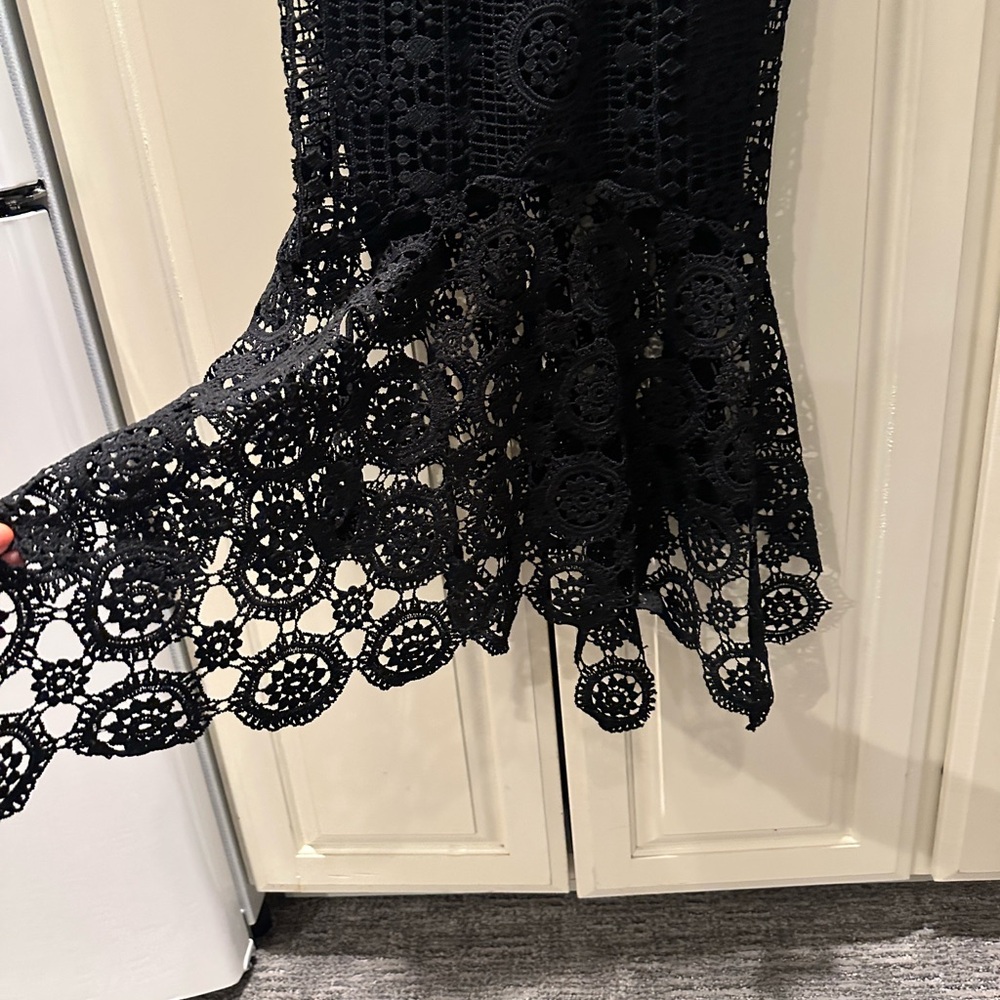 💋🌹NWT!! Lulu's Black Lace Midi Dress - Picture 4 of 9